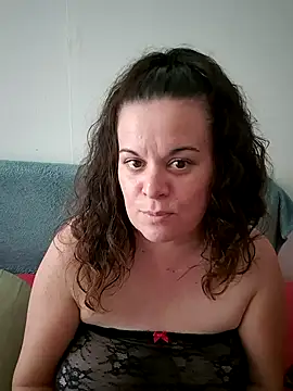 Snapshot of PerleRaree chatting on June 2026 12:14:01 PM PerleRaree online show from June 2026 12:14:01 PM