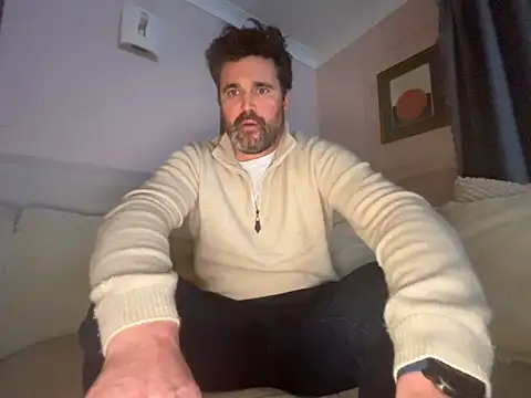 CyprioteWhitefly online show from February 2026 10:28:02 PM