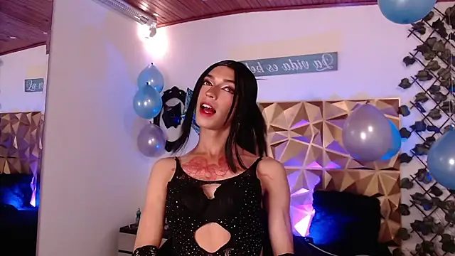 Trinity Knox online show from September 2025 04:07:01 PM