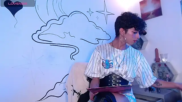 Snapshot of Trinity_Knox chatting on November 2025 04:46:01 PM Trinity Knox online show from November 2025 04:46:01 PM