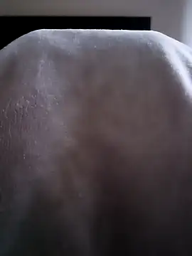 Snapshot of NiceBadgera chatting on October 2025 09:52:02 AM NiceBadgera online show from October 2025 09:52:02 AM