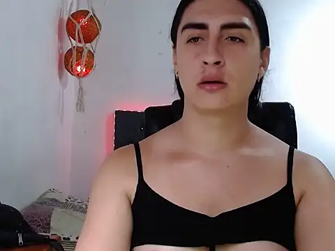 lola diez online show from February 2026 09:24:02 PM