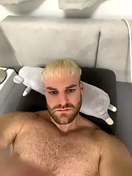 TheKevinboy online show from November 2025 04:41:01 AM