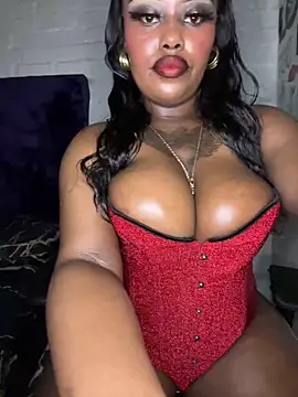 Snapshot of QUEEN_NOBUHLE_777 chatting on October 2025 06:20:01 PM QUEEN NOBUHLE 777 online show from October 2025 06:20:01 PM