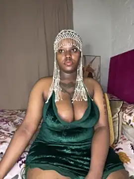 Snapshot of QUEEN_NOBUHLE_777 chatting on May 2026 11:41:01 PM QUEEN NOBUHLE 777 online show from May 2026 11:41:01 PM