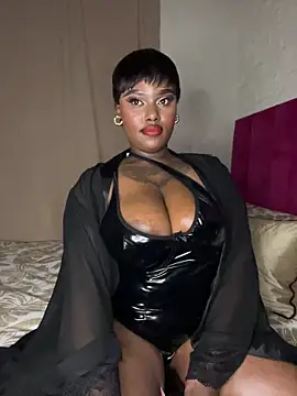 QUEEN NOBUHLE 777 online show from April 2026 10:43:01 PM