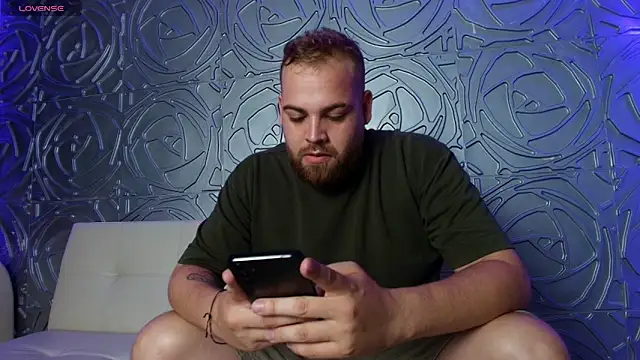 Sweetberryhot online show from November 2025 07:40:02 PM