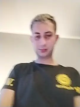 Snapshot of boytwink7 chatting on October 2025 06:11:01 PM boytwink7 online show from October 2025 06:11:01 PM