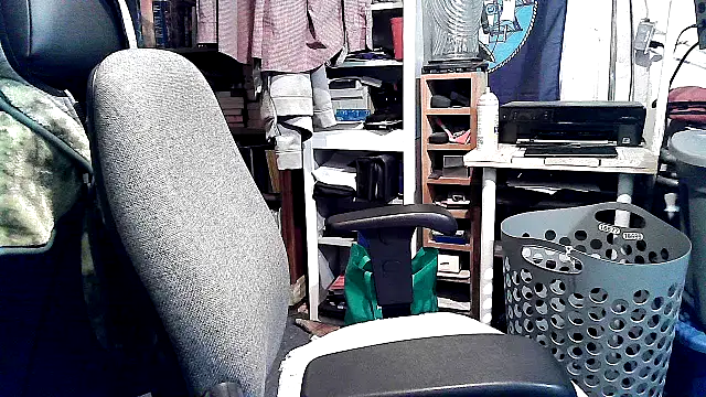 georgew62 online show from November 2025 02:21:02 AM