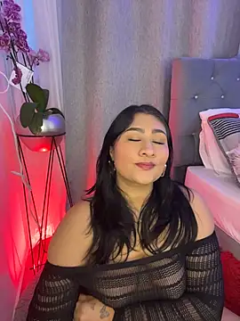 Elyross1  online show from October 2025 10:45:01 PM