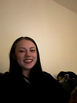 Snapshot of SamiraSchulz chatting on September 2025 06:40:01 PM SamiraSchulz online show from September 2025 06:40:01 PM