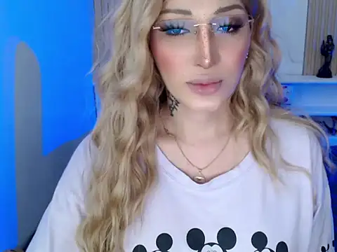 Snapshot of toni_0601 chatting on January 2025 03:15:02 AM toni 0601 online show from January 2025 03:15:02 AM