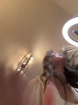 Snapshot of SophiiaStarr chatting on January 2026 08:24:01 PM SophiiaStarr online show from January 2026 08:24:01 PM