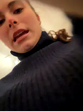 SophiiaStarr online show from November 2025 07:51:01 PM