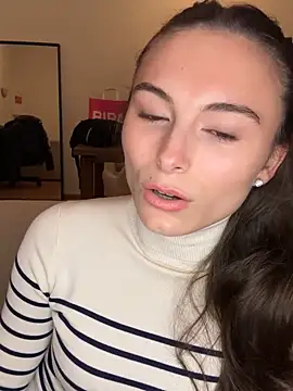 SophiiaStarr online show from November 2025 08:23:02 PM