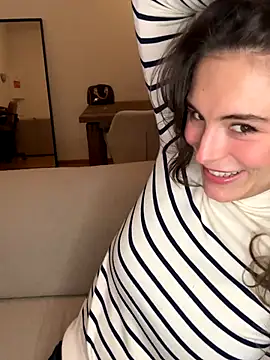 SophiiaStarr online show from November 2025 07:07:01 PM