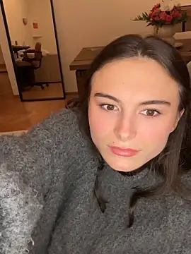 SophiiaStarr online show from November 2025 07:47:01 PM