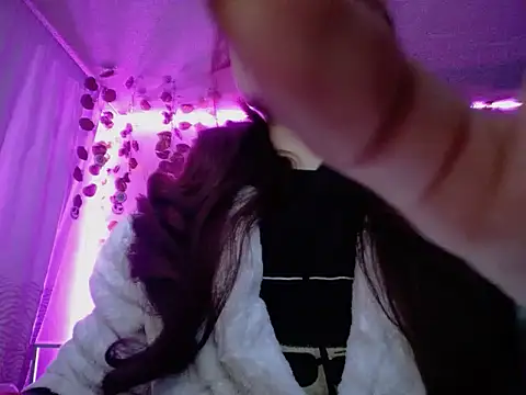 SamanthaShelby online show from November 2025 03:44:01 AM