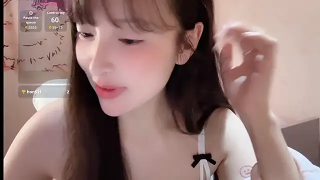 Snapshot of xiaoyun_666 chatting on October 2025 11:17:02 PM xiaoyun 666 online show from October 2025 11:17:02 PM