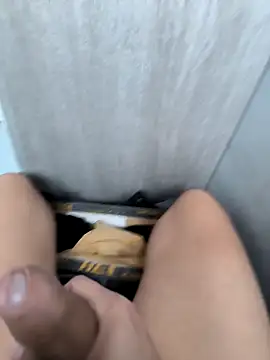 penchis90 online show from December 2025 10:15:02 AM