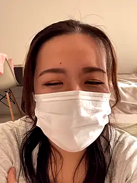 NATSUMI00 online show from October 2025 05:44:01 AM