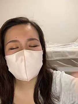 NATSUMI00 online show from October 2025 05:54:01 AM