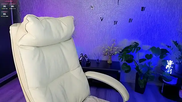 Snapshot of NikkiiStill chatting on June 2026 01:06:02 AM NikkiiStill online show from June 2026 01:06:02 AM