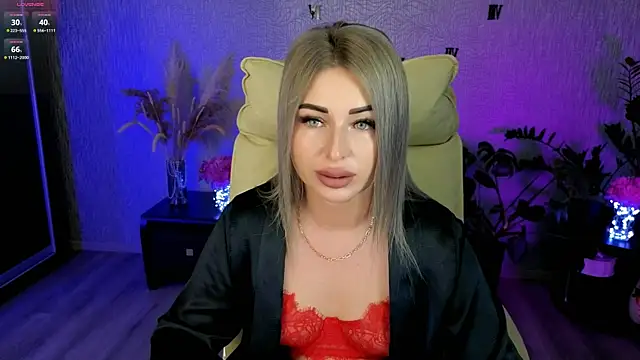 Snapshot of NikkiiStill chatting on June 2026 02:49:01 AM NikkiiStill online show from June 2026 02:49:01 AM