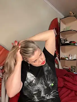 Snapshot of Nayvessa chatting on December 2025 02:49:02 PM Nayvessa online show from December 2025 02:49:02 PM