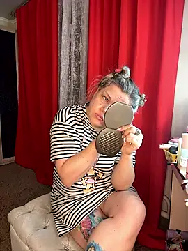 Snapshot of Nayvessa chatting on January 2026 11:58:01 AM Nayvessa online show from January 2026 11:58:01 AM