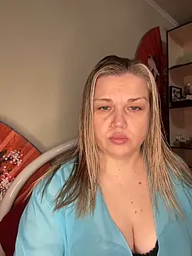 Snapshot of Nayvessa chatting on November 2025 06:45:02 PM Nayvessa online show from November 2025 06:45:02 PM