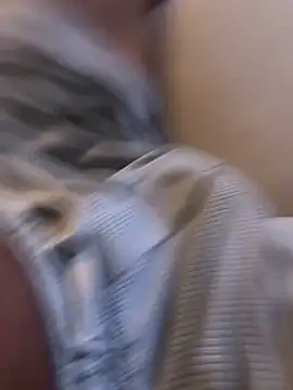 Hiuwee online show from December 2025 12:48:01 AM