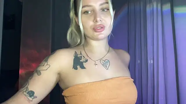 Snapshot of Sasha_yourdream chatting on October 2025 07:35:02 PM Sasha yourdream online show from October 2025 07:35:02 PM