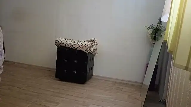 Snapshot of IsabellaHammer chatting on January 2026 11:39:02 AM IsabellaHammer online show from January 2026 11:39:02 AM