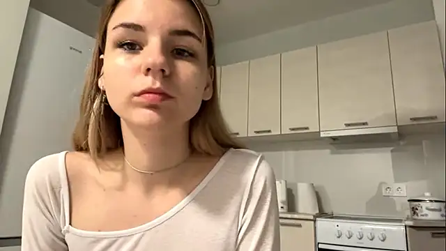 Denni Spilber online show from October 2025 05:14:02 PM