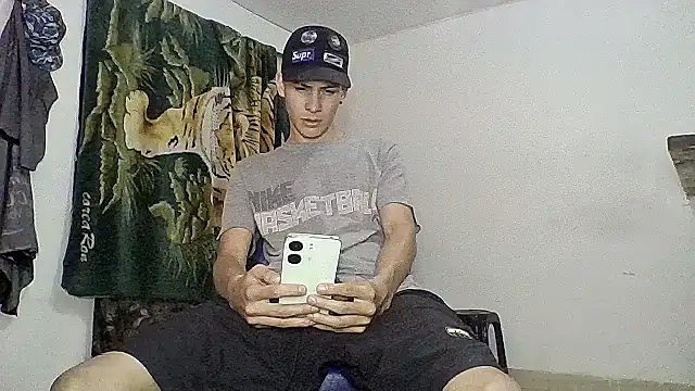 Snapshot of sam_hottt chatting on September 2025 07:26:01 AM sam hottt online show from September 2025 07:26:01 AM