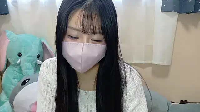 Ema-- online show from November 2025 04:22:01 AM