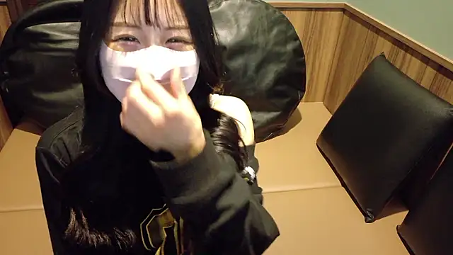 Ema-- online show from November 2025 10:09:02 AM