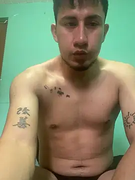 Snapshot of True_Di chatting on February 2026 07:35:02 PM True Di online show from February 2026 07:35:02 PM