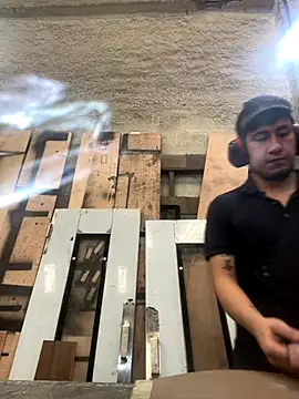 True Di online show from December 2025 12:59:02 PM