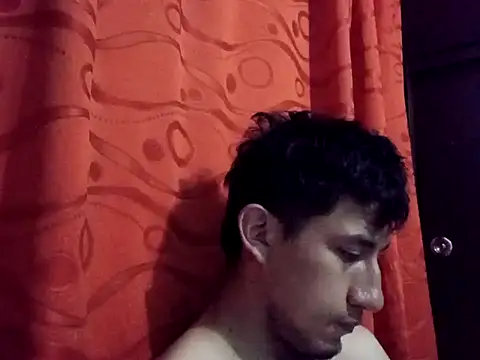 Snapshot of True_Di chatting on September 2025 12:57:02 AM True Di online show from September 2025 12:57:02 AM
