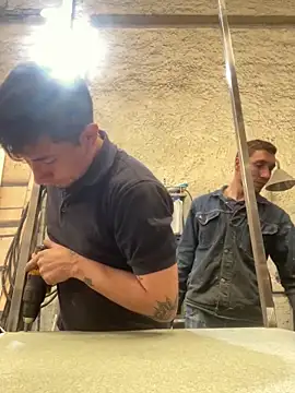 Snapshot of True_Di chatting on December 2025 03:45:01 PM True Di online show from December 2025 03:45:01 PM