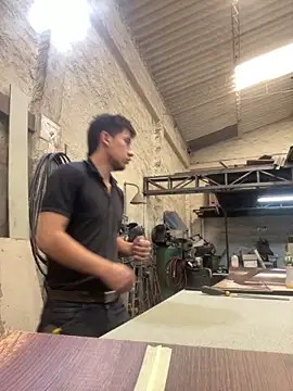 Snapshot of True_Di chatting on December 2025 02:42:02 PM True Di online show from December 2025 02:42:02 PM