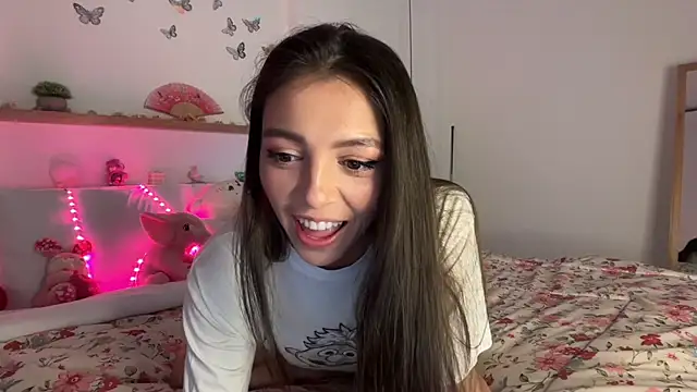 keirasworld online show from November 2025 12:15:02 AM