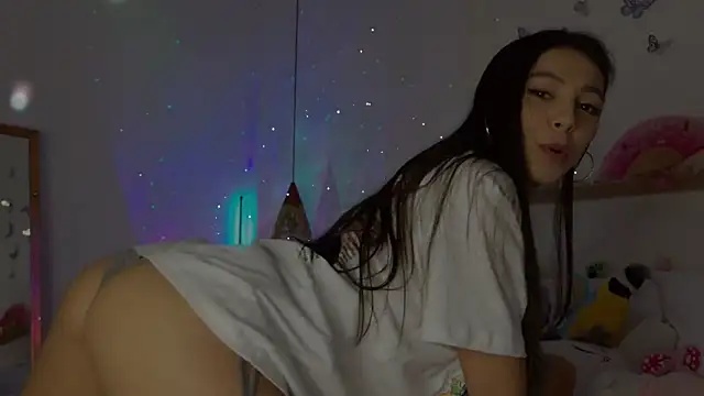 keirasworld online show from May 2026 12:25:01 AM