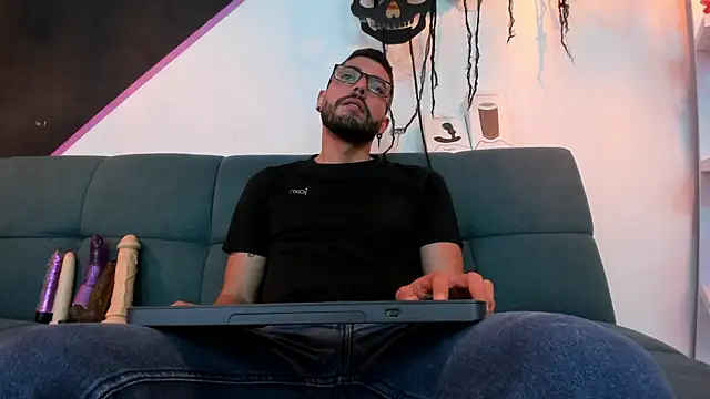 DanteWinter online show from October 2025 03:18:01 AM