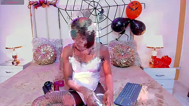 MadissonBonny  online show from October 2025 09:03:01 PM