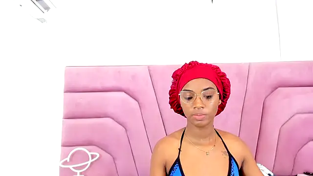 MarianRosse online show from October 2025 07:48:02 PM