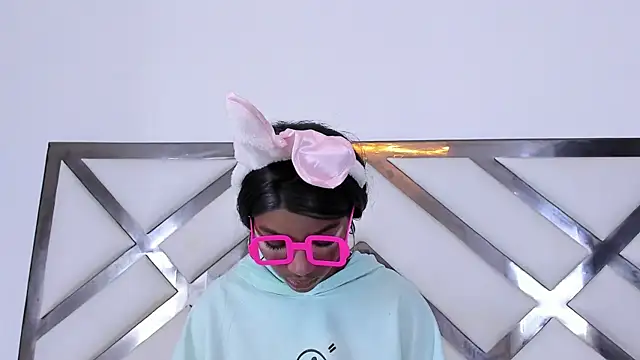 MarianRosse online show from November 2025 07:03:02 PM