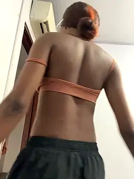 MarianRosse online show from December 2025 07:23:02 PM